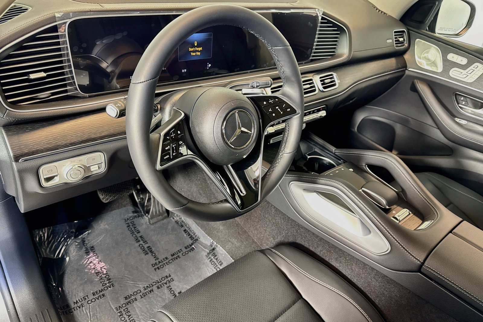 New 2026 Selenite Grey Metallic Mercedes-Benz GLS 450 image 9