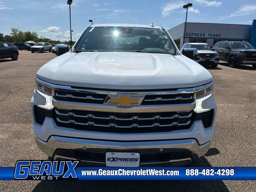 Used 2023 White Chevrolet LTZ image 3