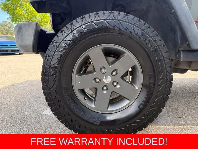 Used 2015 Green Jeep Rubicon image 11