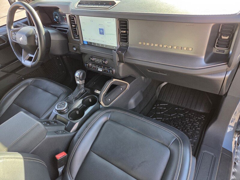 Used 2025 Gray Ford Badlands image 22