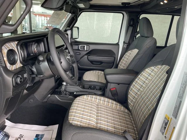 New 2026 Bright White Clearcoat Jeep 85th Anniversary Edition image 8