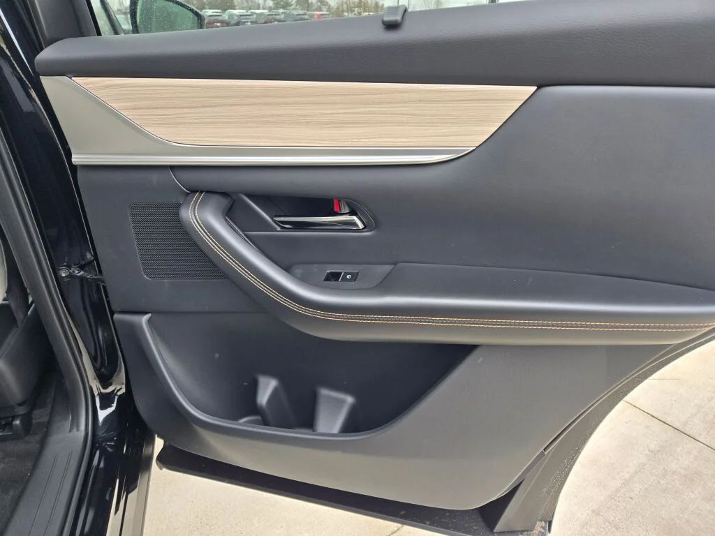 2026 Mazda CX-90 Preferred Package - Photo 10