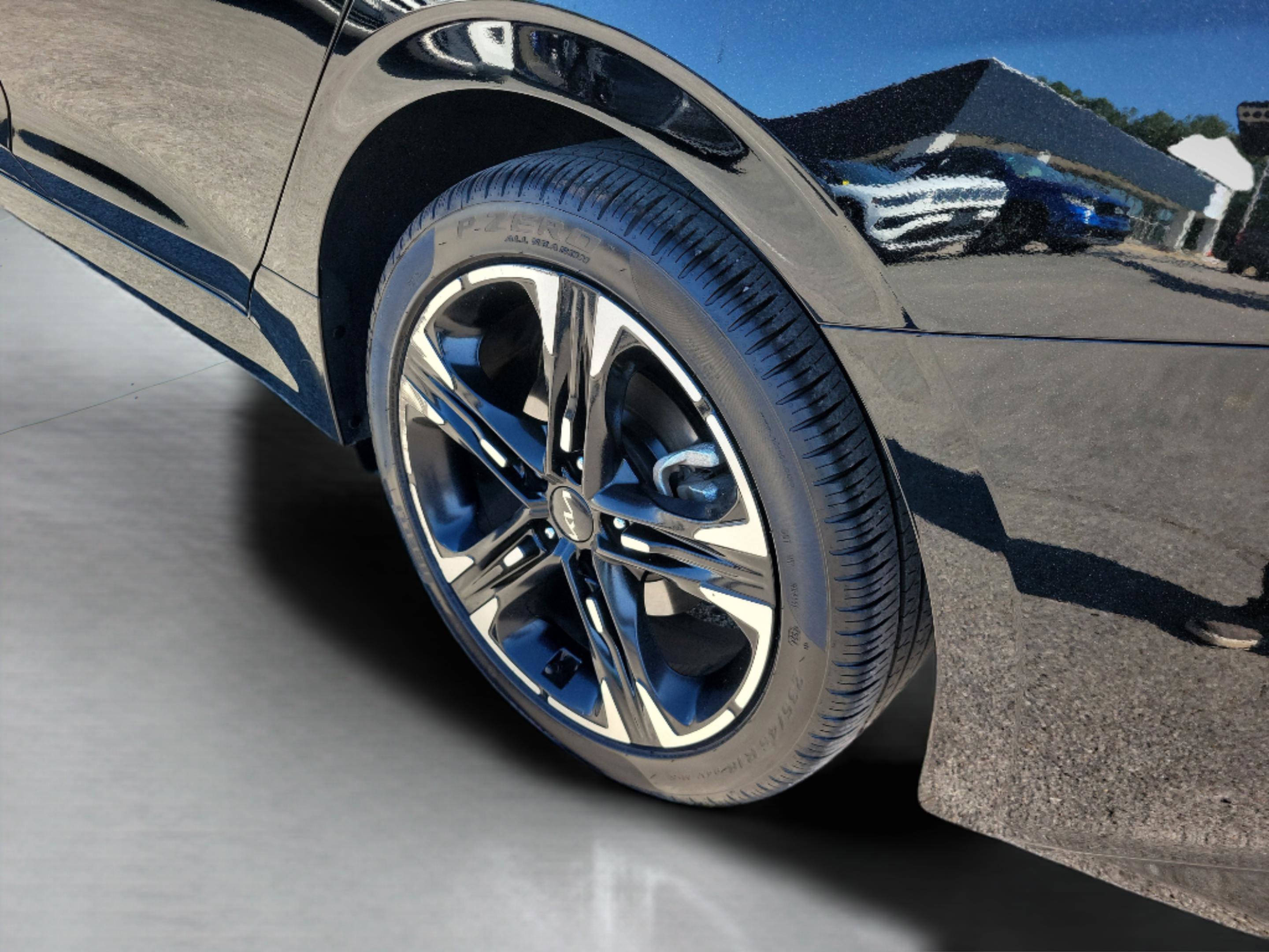 Used 2024 Ebony Black Kia GT-Line image 33