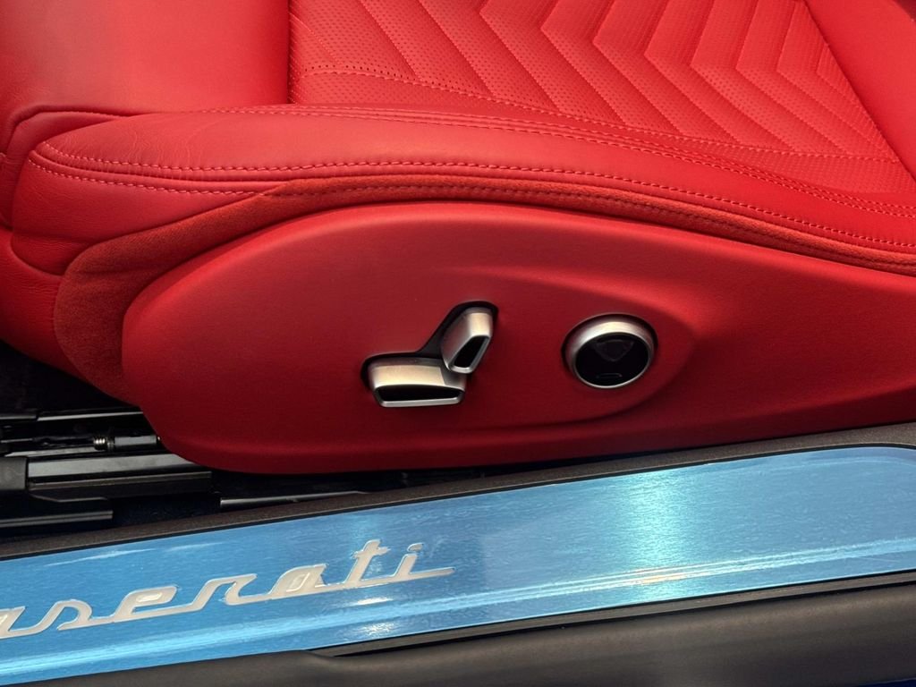 New 2026 Blu Emozione Maserati  image 18