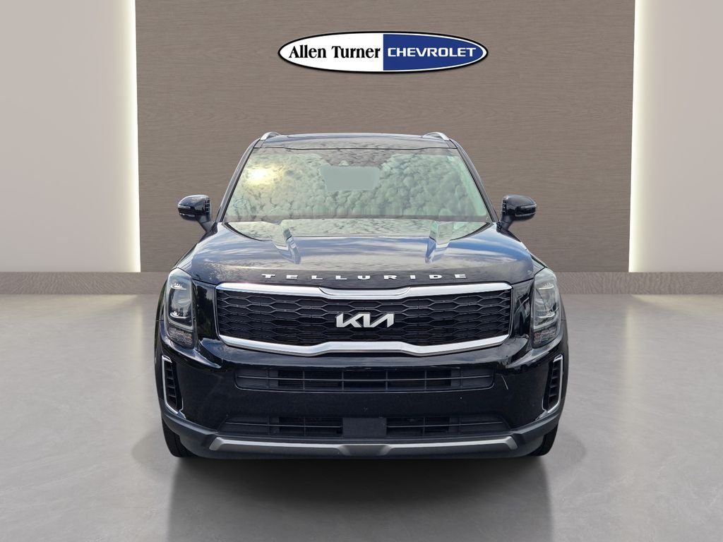 Used 2022 Black Kia S image 3