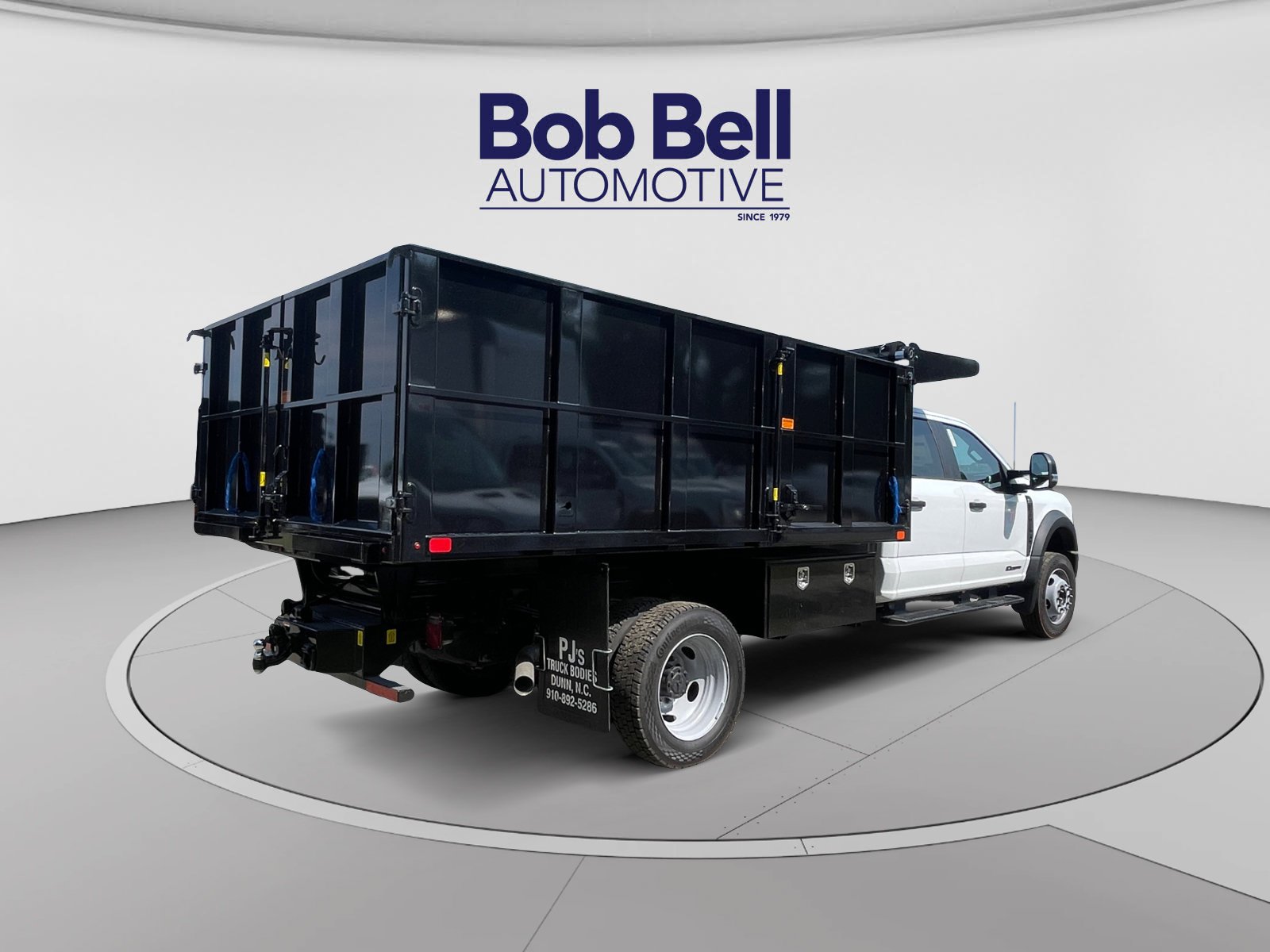 New 2026 Oxford White Ford F-550® XL image 5