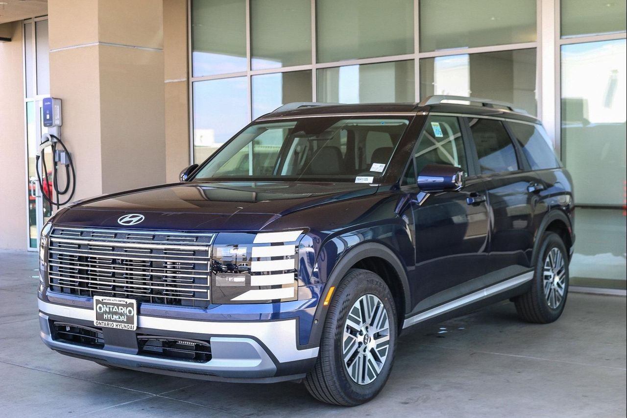 New 2026 Blue Hyundai SEL Premium image 4
