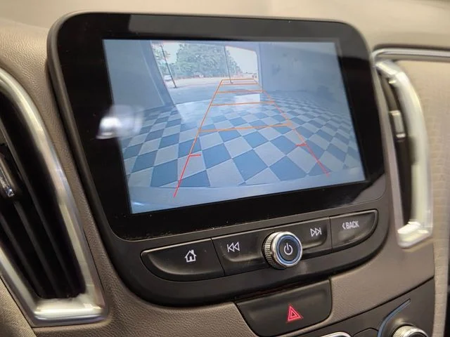 Used 2016 Silver Chevrolet LT image 19