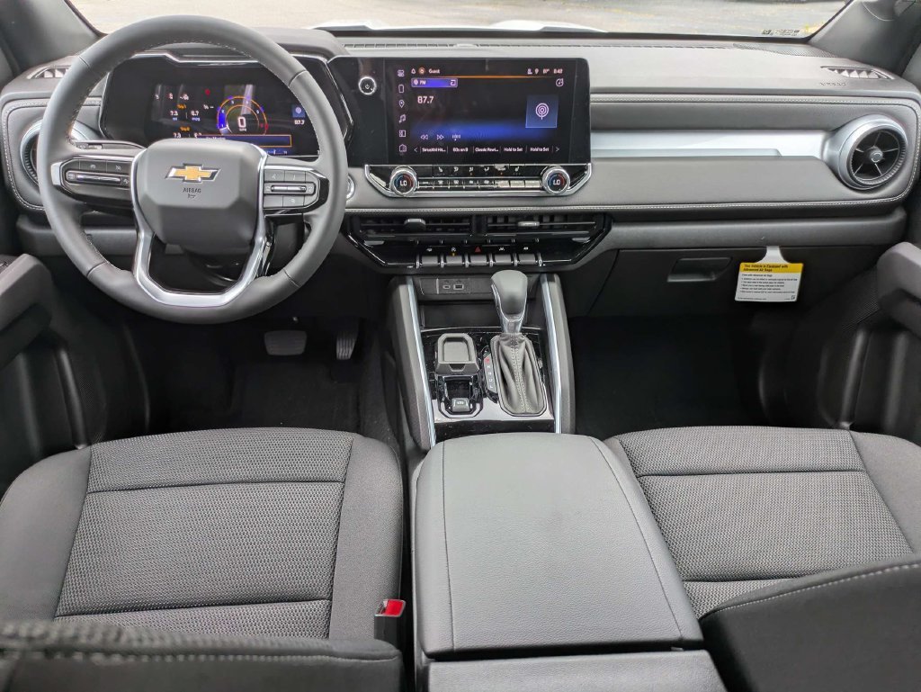 2026 Chevrolet Colorado LT - Photo 15