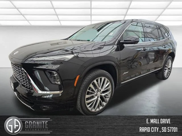 2026 Buick Enclave Avenir AWD's photo