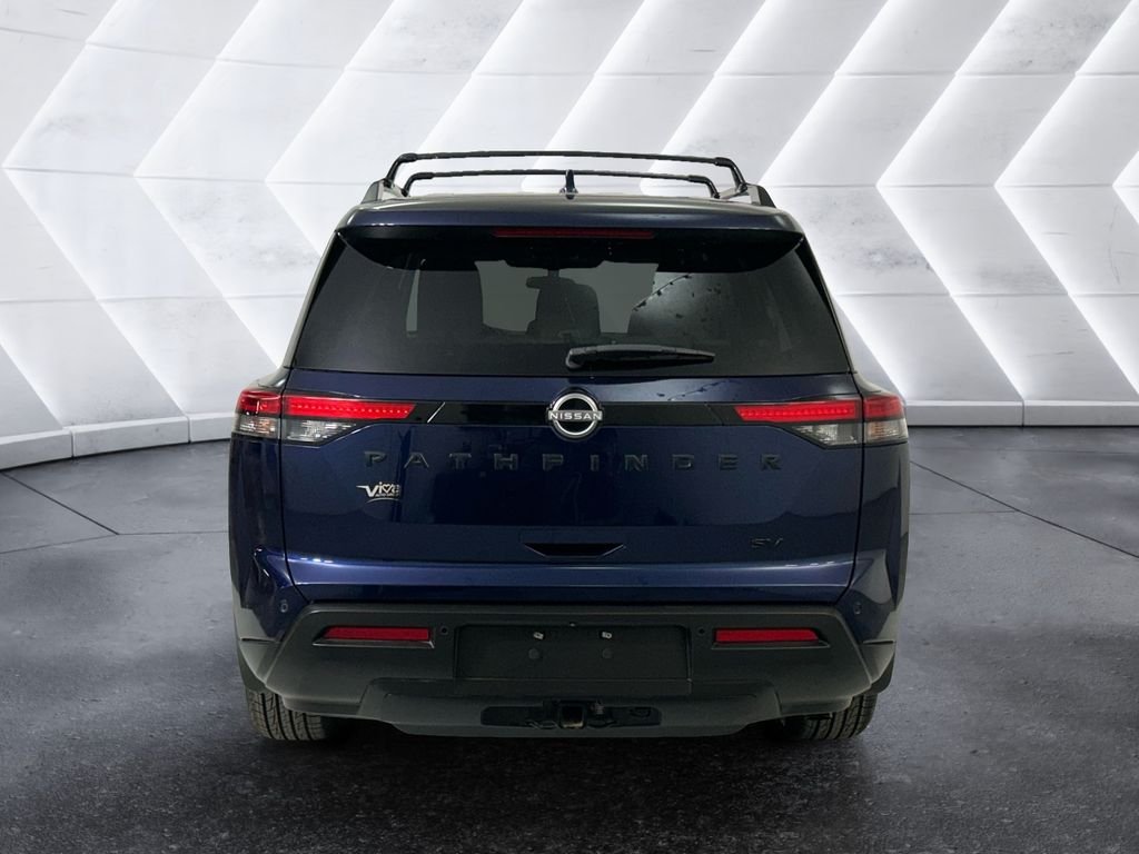 Used 2022 Blue Nissan SV image 5