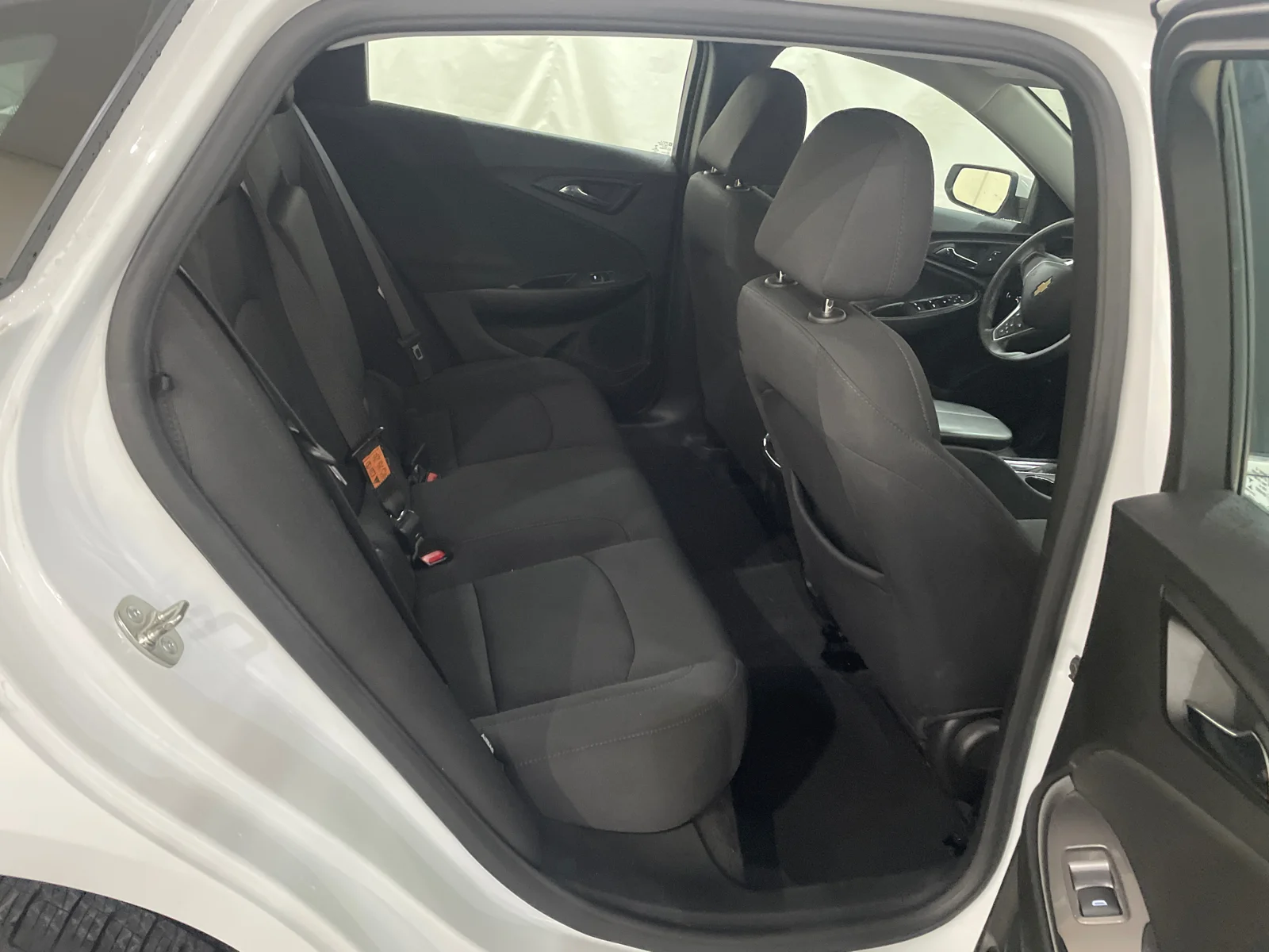 Used 2024 Summit White Chevrolet LT image 26