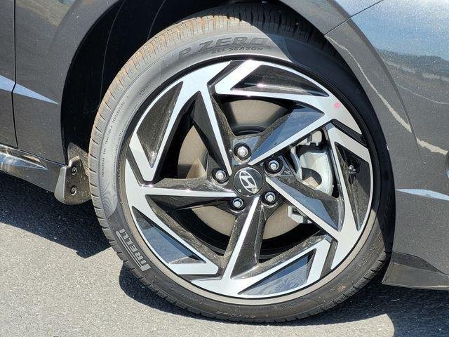 New 2026 Gray Hyundai SEL Sport image 9
