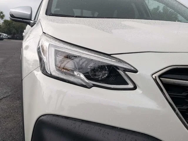 Used 2022 Crystal White P Subaru Touring XT image 9
