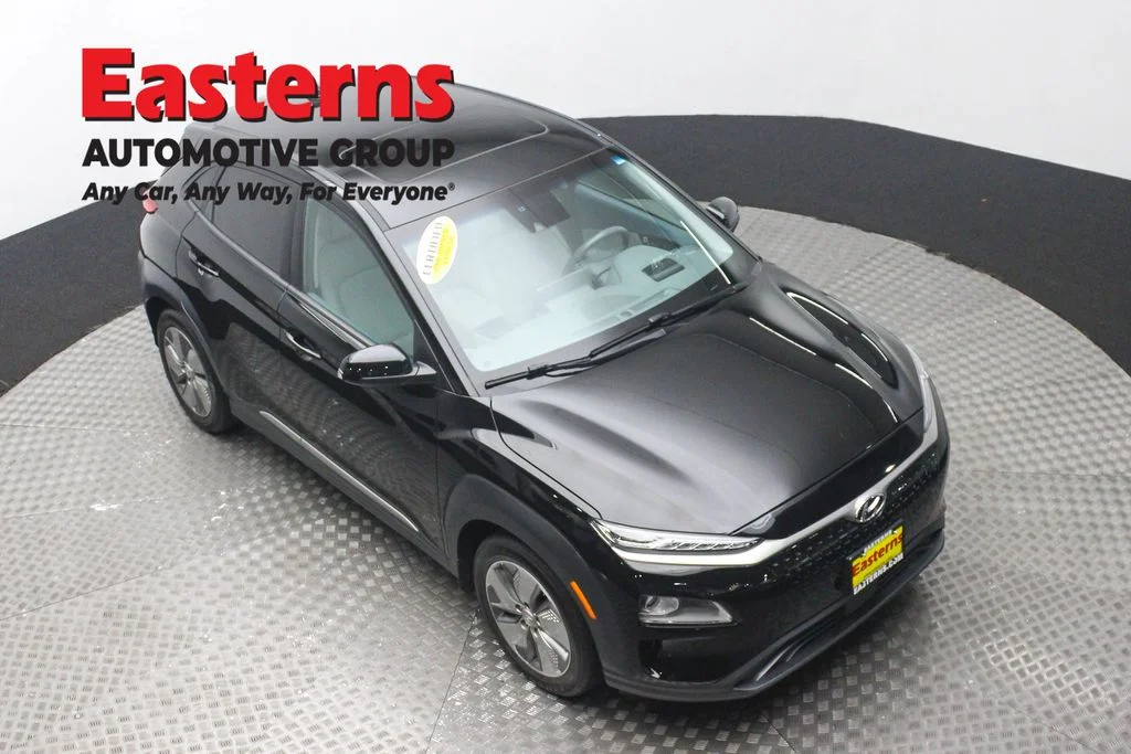 Used 2021 Black Hyundai Ultimate image 3