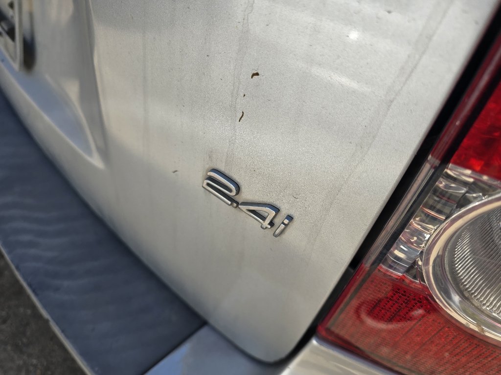 Used 2006 Silver Volvo 2.4i image 10