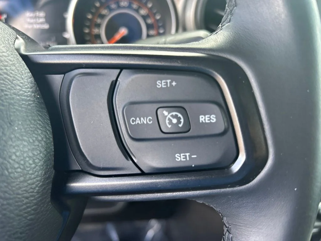 Used 2019 Blue Jeep Unlimited Sport S image 39