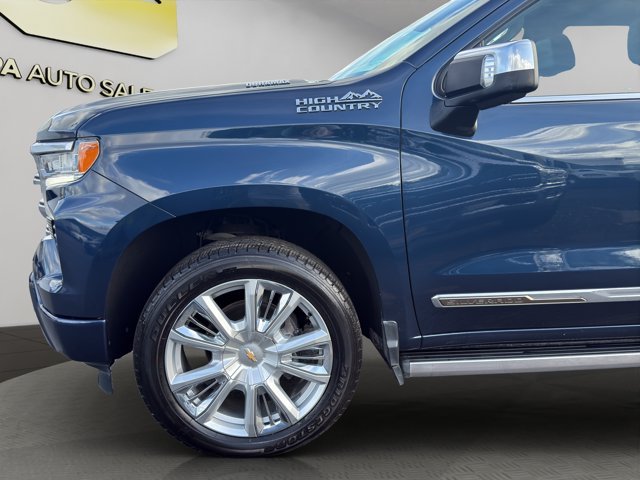 Used 2022 Northsky Blue Metallic Chevrolet High Country image 21