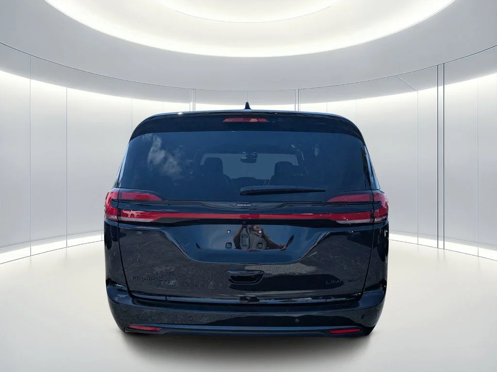 2026 Chrysler Pacifica Limited - Photo 5