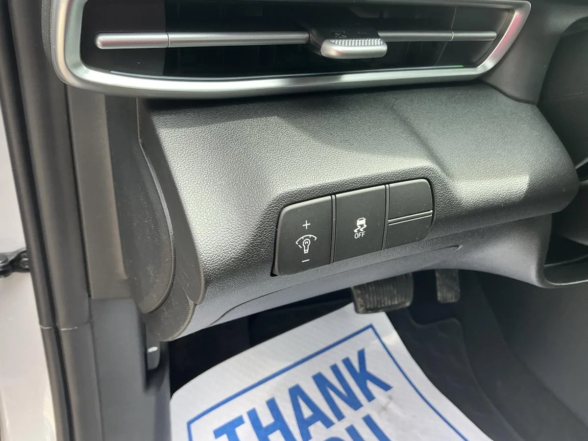 New 2026 Grey Hyundai Preferred image 19