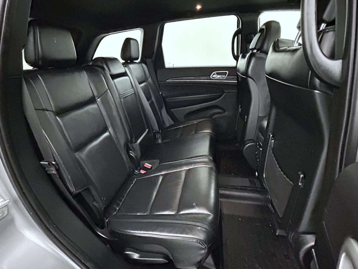 Used 2019 Silver Jeep Limited image 18