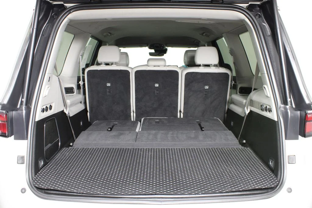 Used 2022 White Jeep Series II image 8