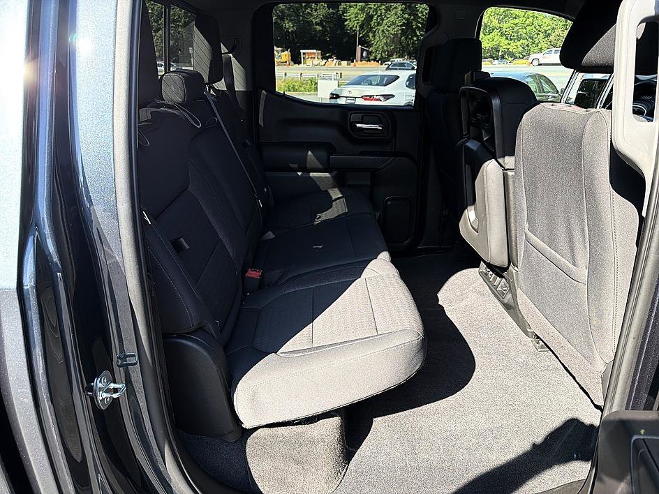 Used 2020 Shadow Gray Metallic Chevrolet LT image 20
