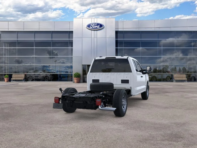 New 2026 Oxford White Ford XL image 36