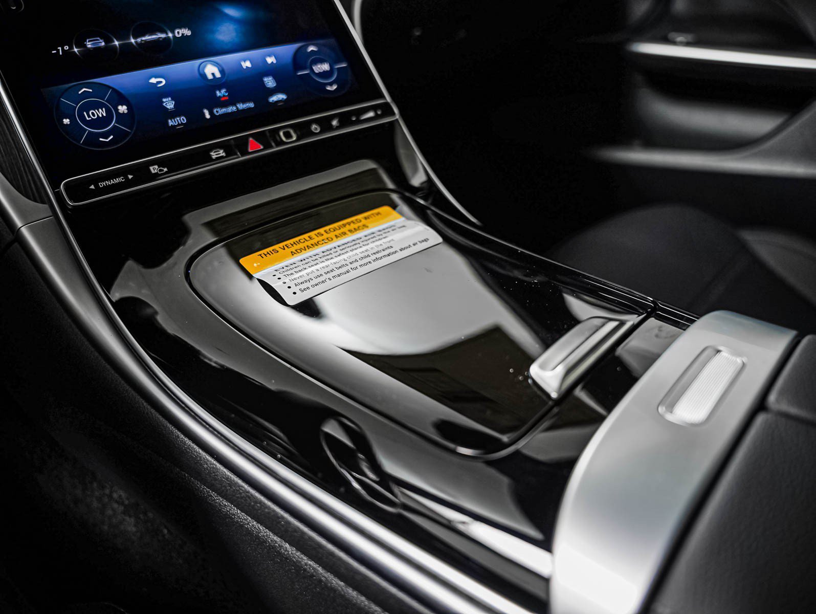New 2026 MANUFAKTUR Alpine Grey Mercedes-Benz C 300 image 18