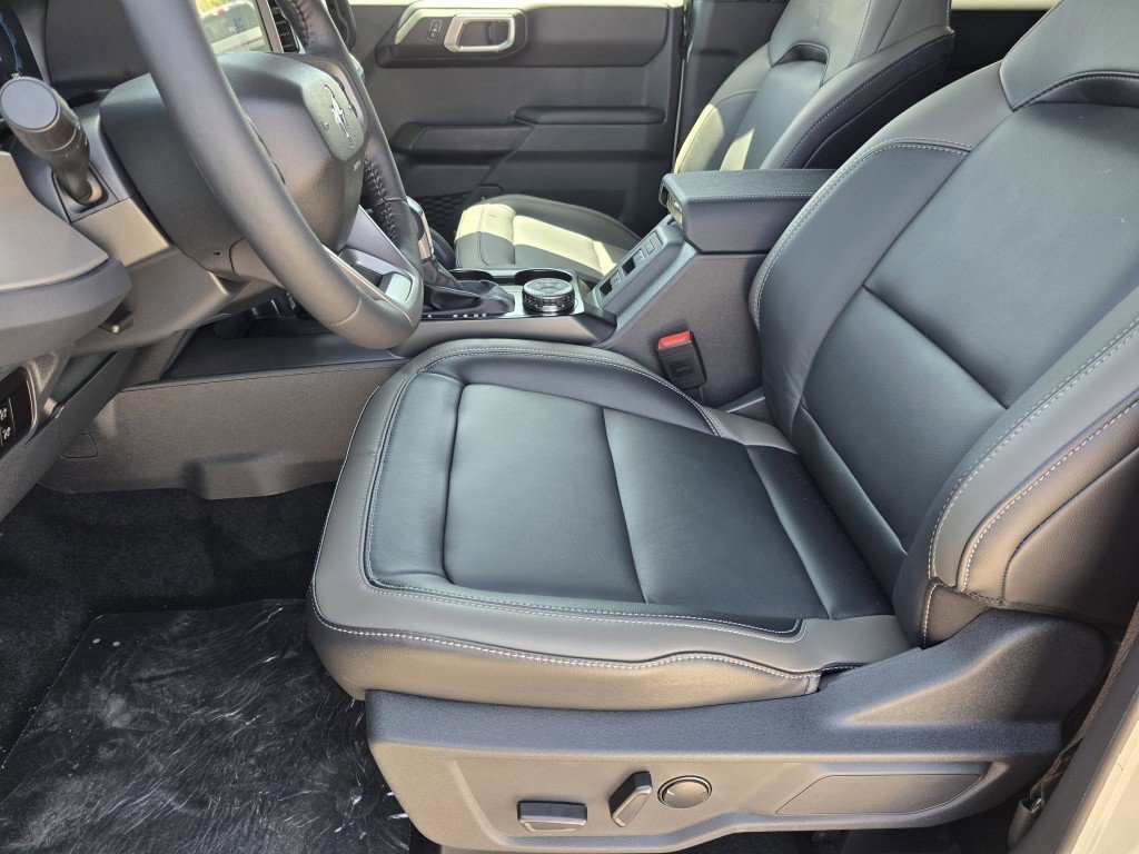 New 2026 Desert Sand Ford Outer Banks image 34