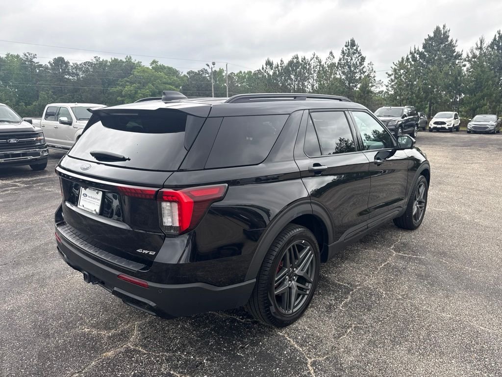 Used 2025 Black Ford ST-Line image 24