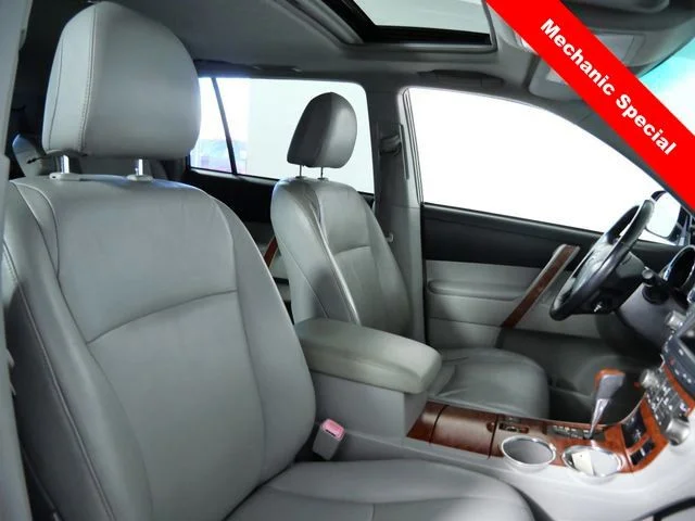 Used 2008 Gray Toyota Limited image 12