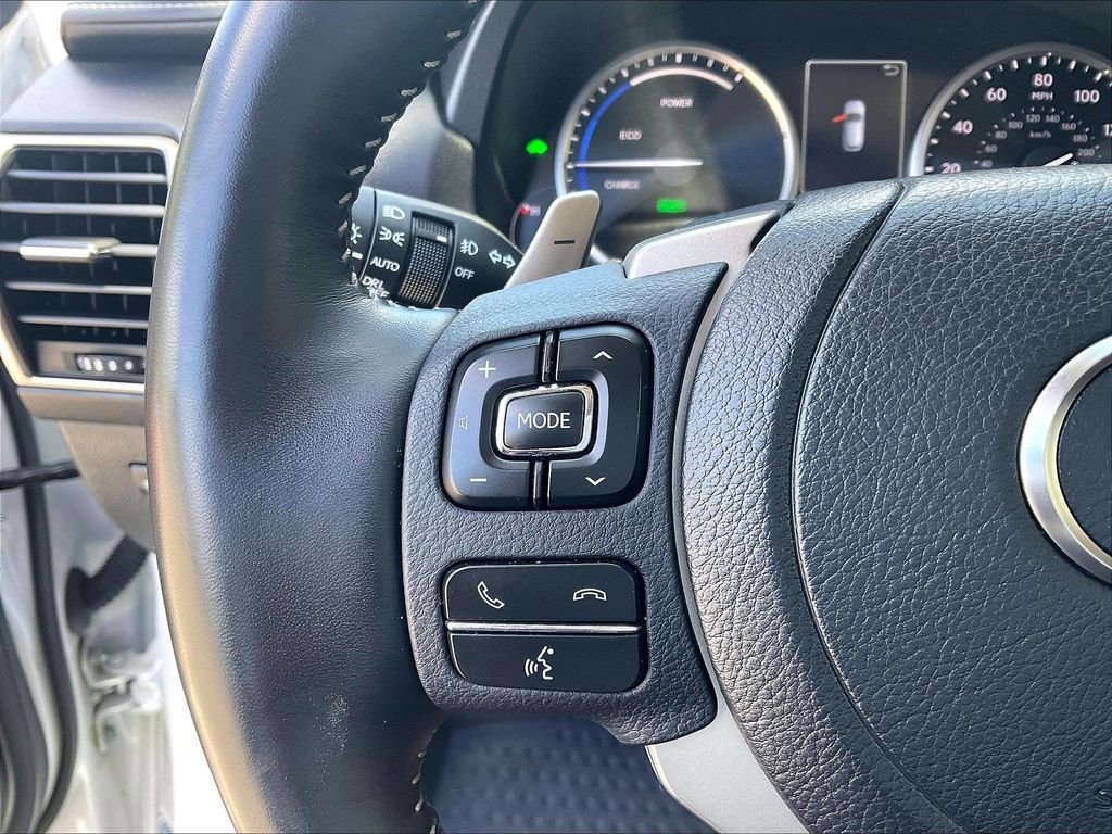 Used 2021 White Lexus 300h image 23