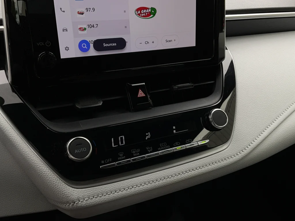 Used 2023  Toyota SE image 20