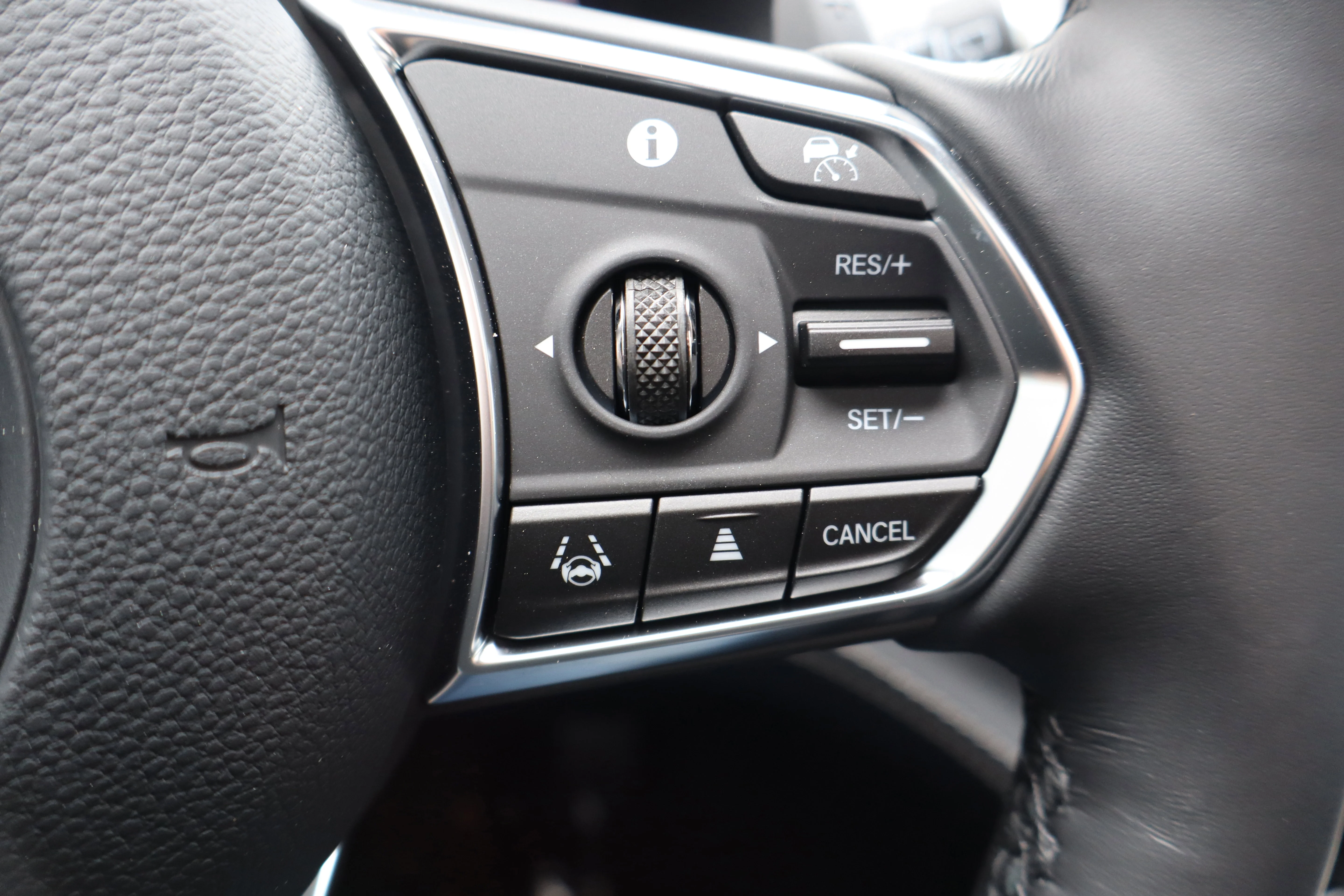 New 2026 Liquid Carbon Metallic Acura w/Advance Package image 12