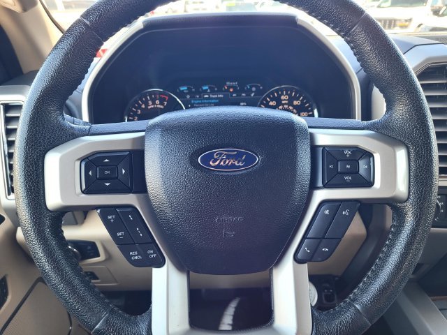 Used 2015  Ford Lariat image 26
