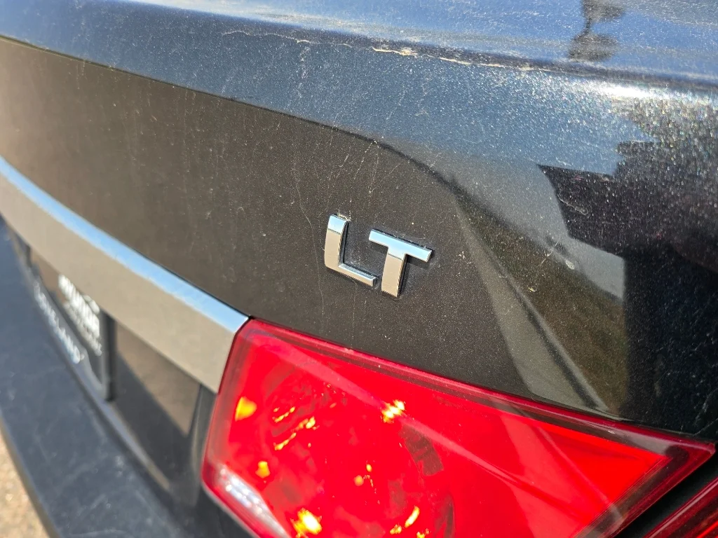 Used 2016 Black Granite Metallic Chevrolet LT image 11