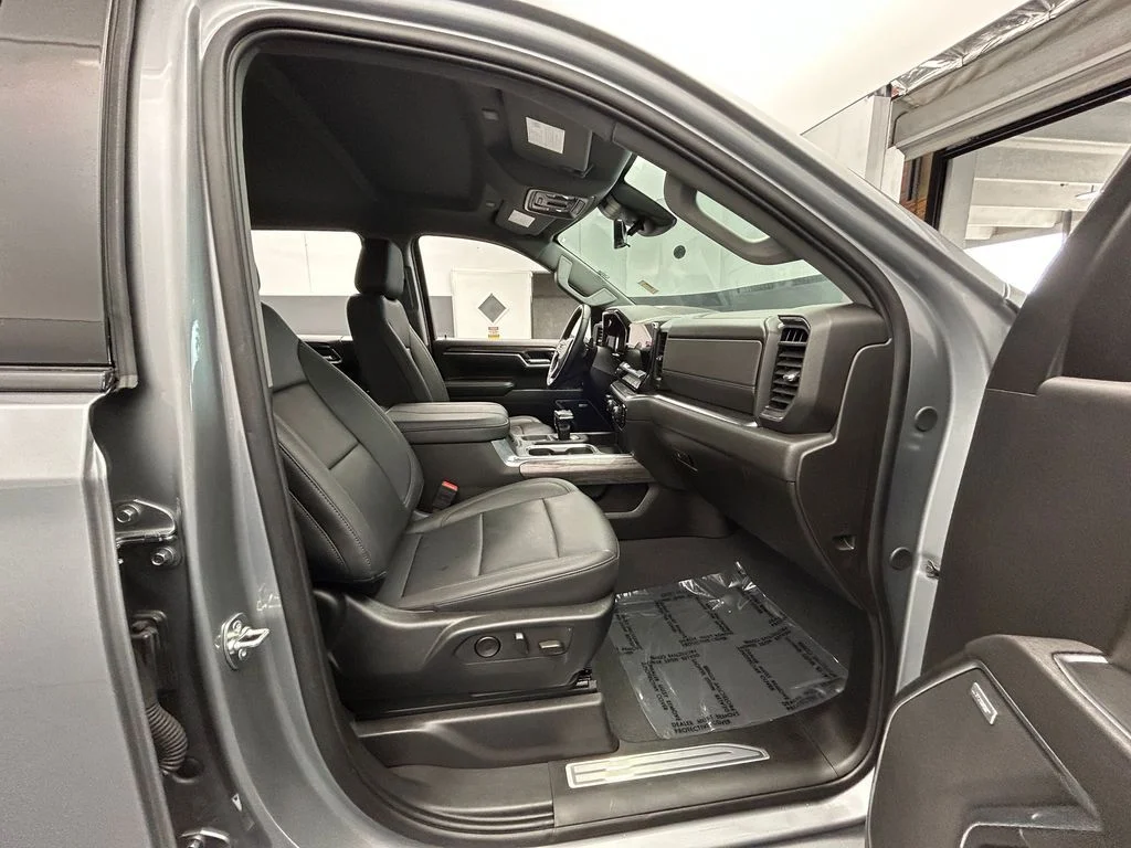 Used 2025 Sterling Gray Metallic Chevrolet LTZ image 60