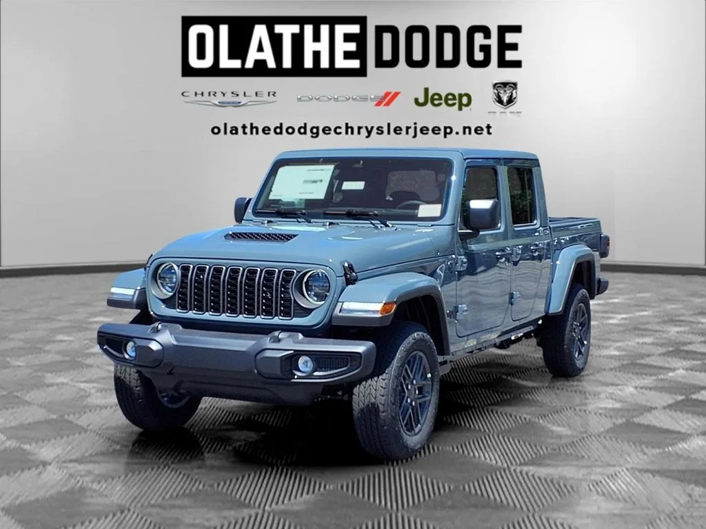 2026 Jeep Gladiator Sport S Auto's photo