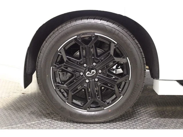 New 2026 RADIANT WHITE INFINITI Sport 4WD image 17