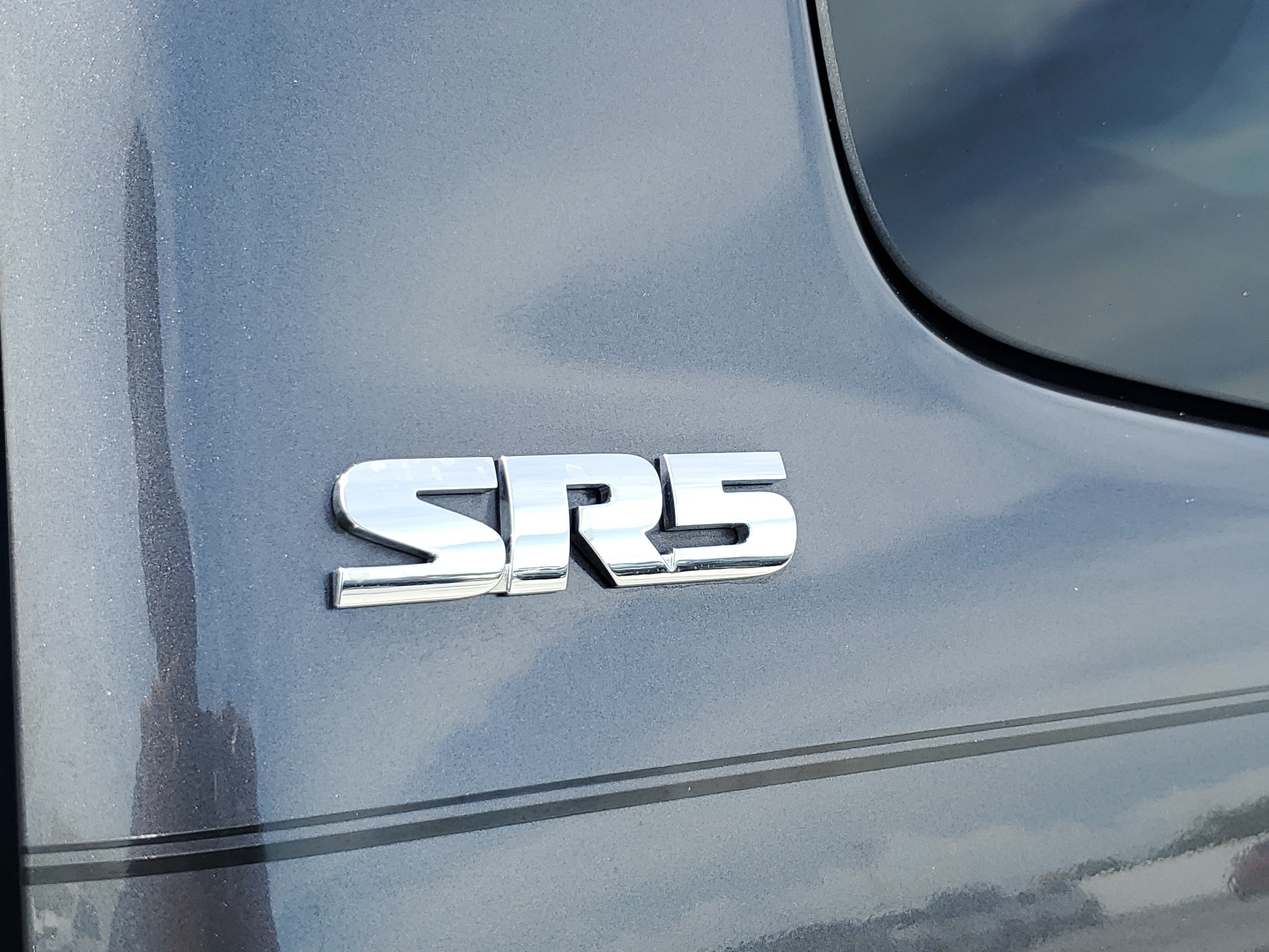 Used 2023 Magnetic Gray Metallic Toyota SR image 8
