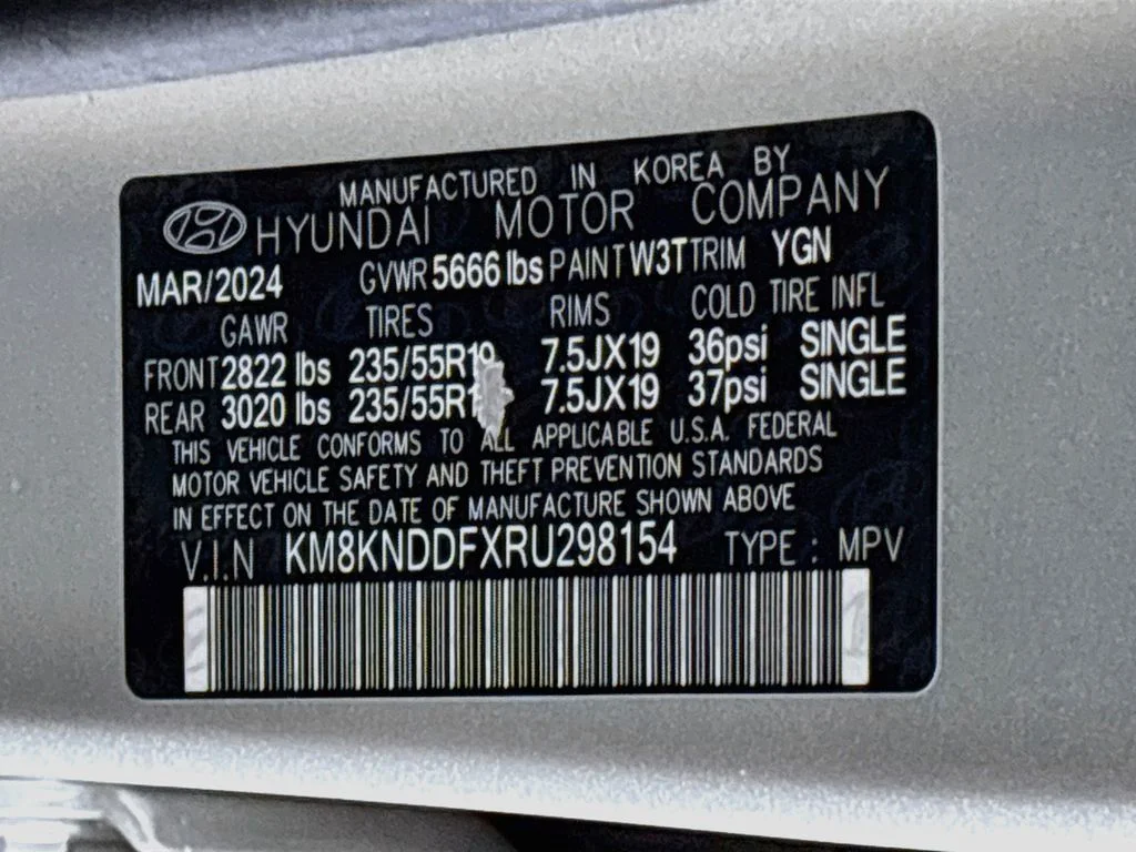 Used 2024 Gold Hyundai SEL image 25