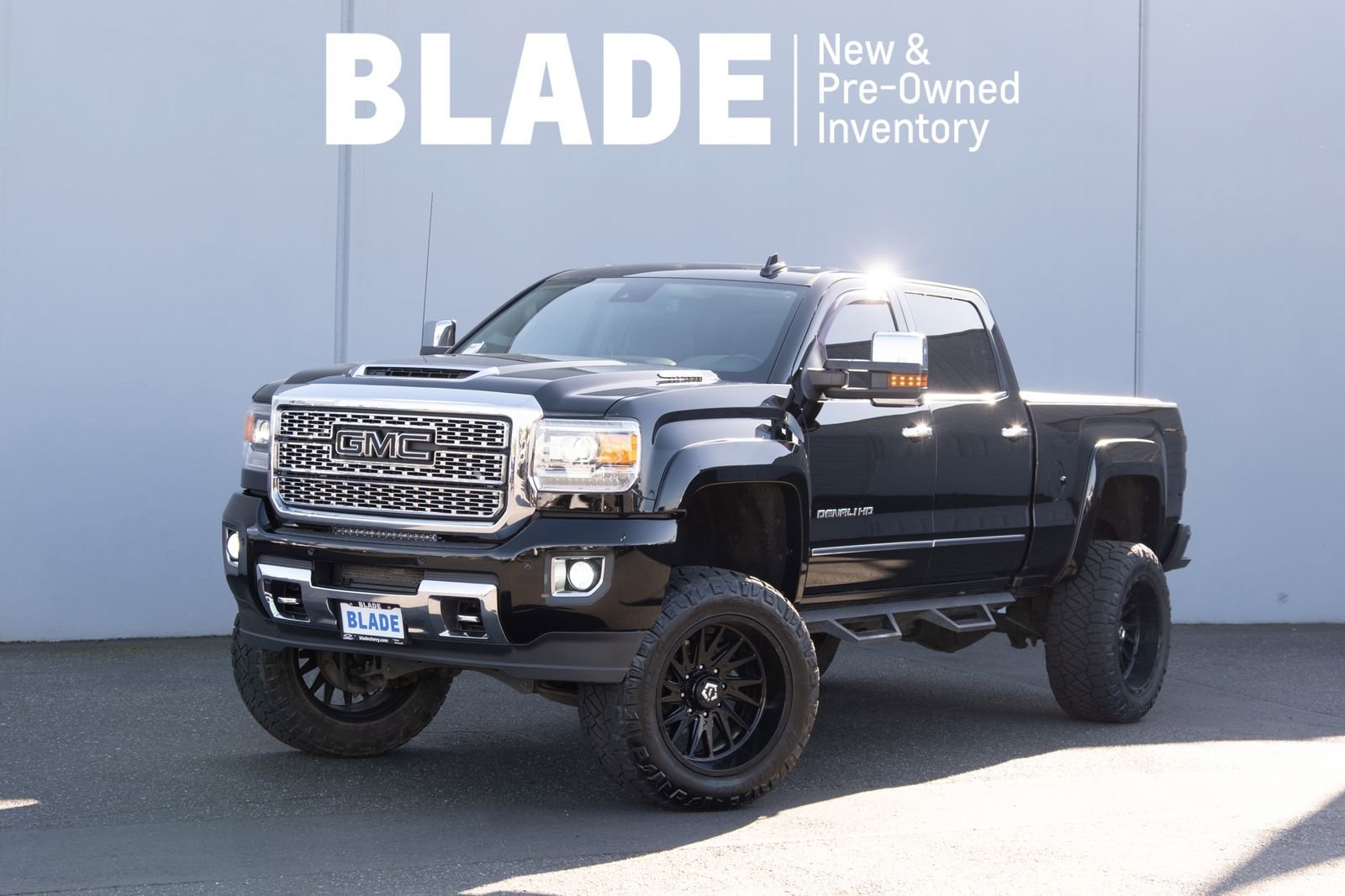 Black (EBONY TWILIGHT METALLIC) 2019 GMC Sierra 3500HD Denali Crew Cab LB DRW 4WD Pickup Truck Four-Wheel Drive