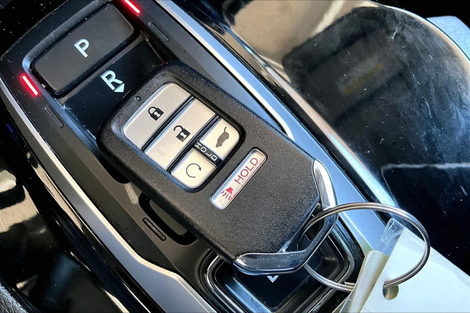 Used 2021 Platinum White Pearl Honda Elite image 15