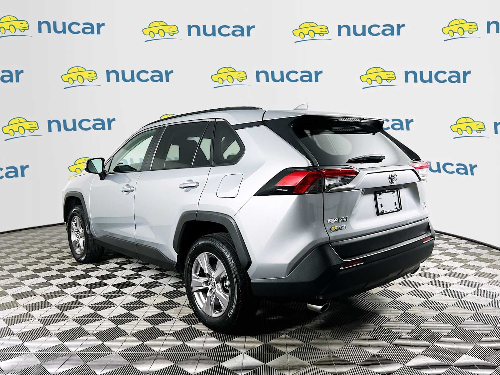 Used 2025 Silver Sky Metallic Toyota XLE image 5