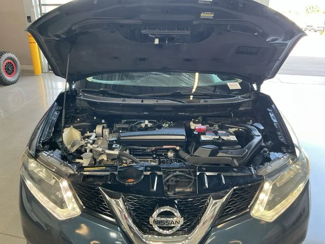 Used 2015 Blue Nissan SV image 24
