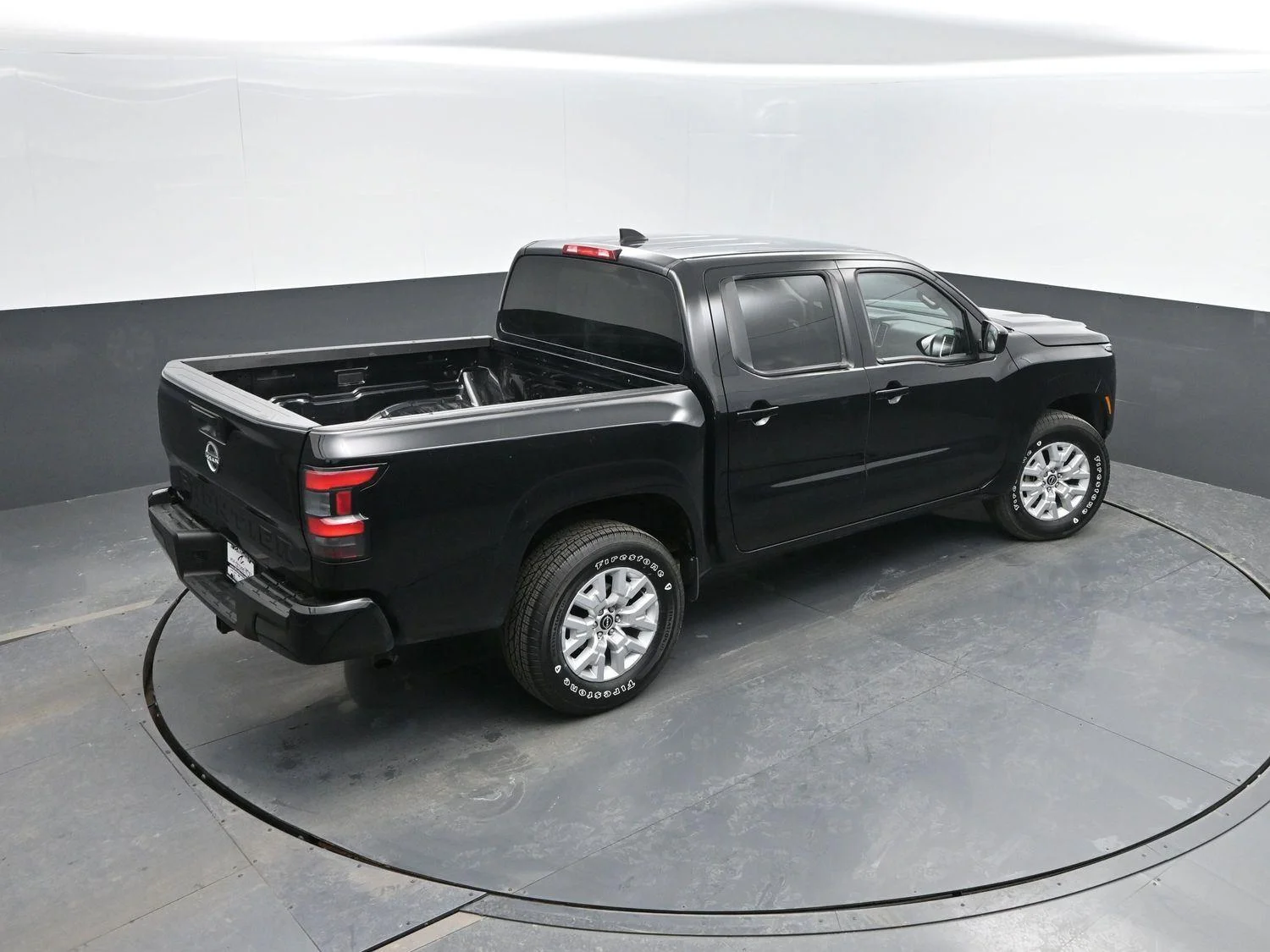 Used 2023  NISSAN  image 31