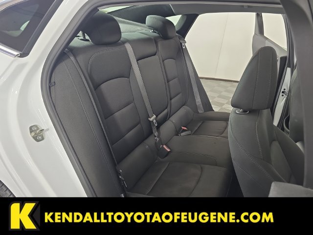 Used 2021 White Chevrolet LT image 27