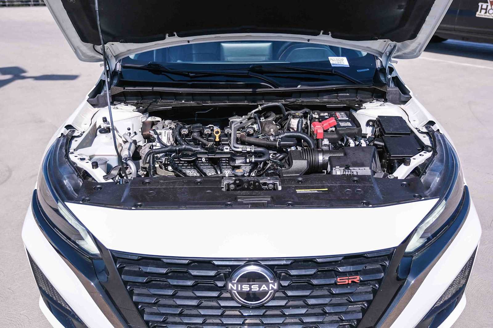 Used 2023 Pearl White Tricoat Nissan 2.5 SR image 28