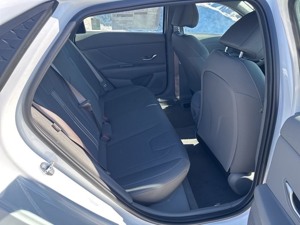 New 2026 White Hyundai SEL Sport image 15